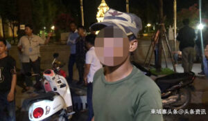 柬埔寨男子好心地将别人送到车站,摩托车不慎被盗,孩子也跟着失踪
